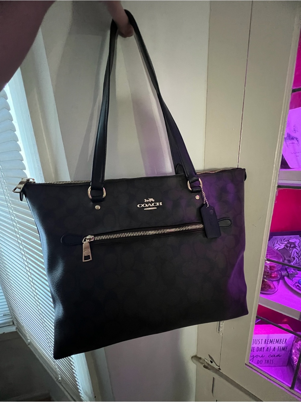 Coach Gallery Tote Bag – Style 79609 👜